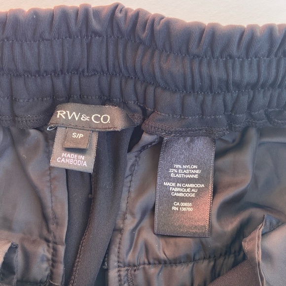 RW&Co black shorts, small - Picture 6 of 6